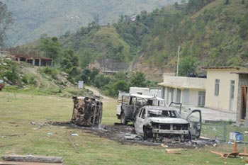The Weekend Leader - Bloody clash at IIT Mandi, four killed