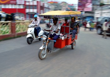 The Weekend Leader - Tripura to register battery-operated rickshaws   
