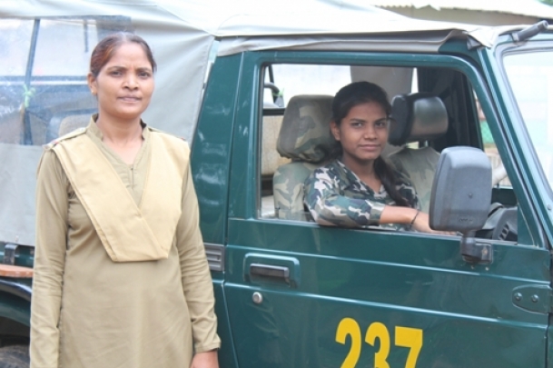 The Weekend Leader - Tribal Women of Kanha National Park Turn Protectors of the Forest and Guide Tourists 