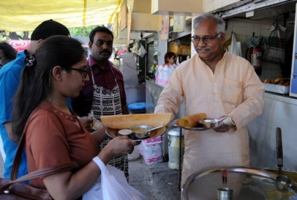 The Weekend Leader - Success story of C Kesavan Kutty, owner, Kutty’s Café , Jantar Mantar