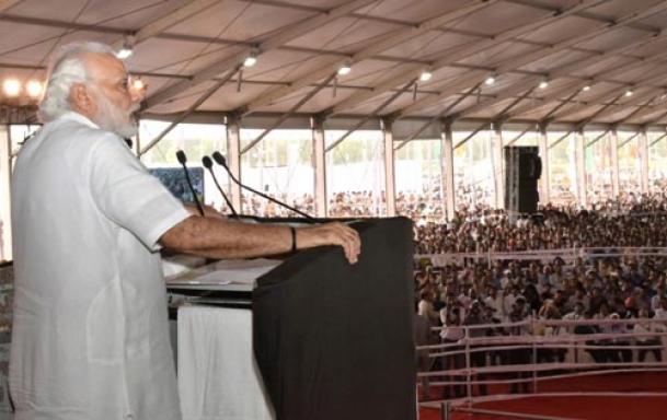Modi calls for raising farm income through diversification 