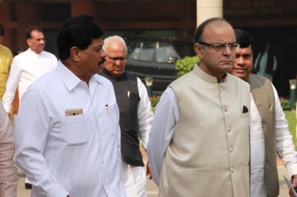 'Aircel-Maxis probe at critical stage'
