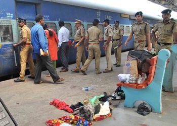 The Weekend Leader - TN Police team in Bangalore to probe train blasts  