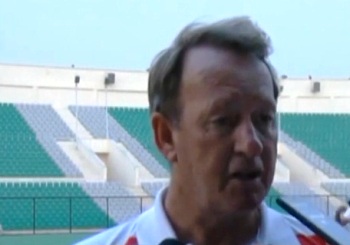 The Weekend Leader - Walsh quits as Indian hockey chief coach 