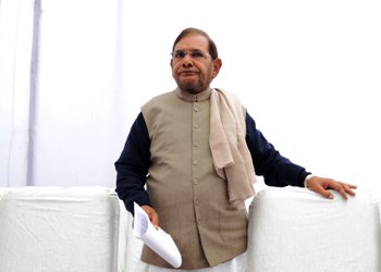 The Weekend Leader - Modi will never bring black money to India: Sharad Yadav 