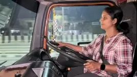 Shifting Gears, How a Housewife Turned into a Hotshot Truck Driver and Popular Vlogger