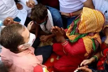 Rahul meets kin of 9-yr-old rape & murder victim, demands justice