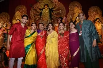 Durga Puja by Bollywood's Mukherjee family to go virtual this year too