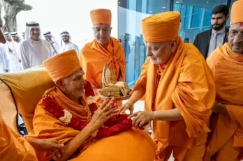 Mahant Swami Maharaj Reaches Abu Dhabi For Inauguration of UAE's First Hindu Temple