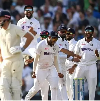 Vaughan defends Kohli's 'trumpet gesture' aimed at Barmy Army