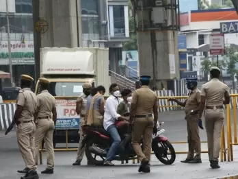 After Kashmiri bizman's arrest, TN Police on the lookout for global idol racket