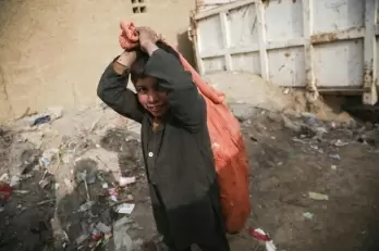 Continued war, poverty force Afghan kids to work on streets
