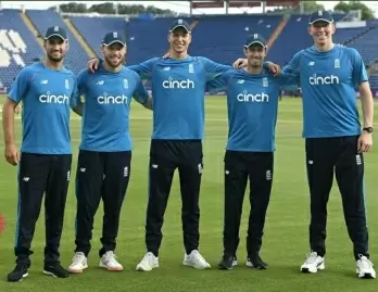 Second-string England eye clean sweep against Pakistan