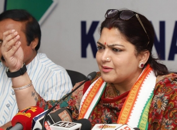 ?Cong removes actress Khushboo as party spokesperson