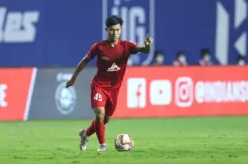 Mumbai City FC complete signing of midfielder Lalengmawia