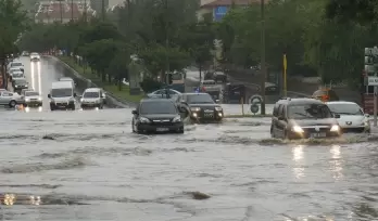 Flash floods kill 27 people in Turkey