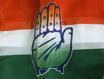 Congress continues sit-in at ED office in Hyderabad