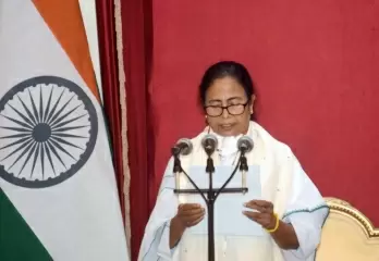 ?Mamata wants change of governor, writes to PM, President