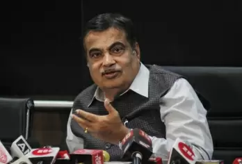 Gadkari writes to Yogi to work for safer roads in league with IRF
