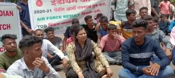 Anti-Agnipath protests reach K'taka, 30 arrested
