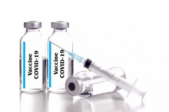 Pfizer 2-dose vaccine 95% effective, no serious side effects (Ld)