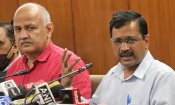 Delhi govt to give Rs 1 cr ex-gratia to kin of 6 personnel killed on duty