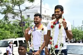 Rousing welcome greets Odisha hockey stars in home district