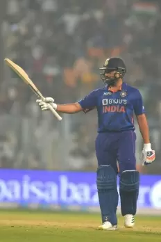 3rd T20I: Rohit's fifty, lower-order's late charge power India to 184/7 against NZ