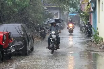 IMD predicts heavy rains in 15 TN districts on Sunday