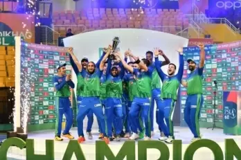 Maqsood, Rossouw guide Multan Sultans to PSL-6 title