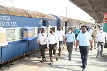 ?SCR cancels 10 trains due to low occupancy
