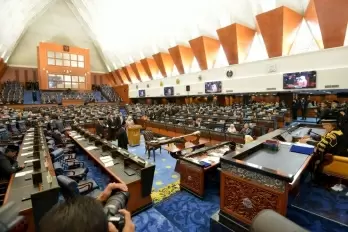 Malaysian Parliament convenes on Covid situation, emergency