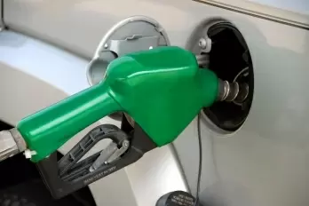 Petrol prices down 19-22 paise across metros