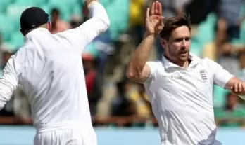 Woakes returns to England squad, Buttler to miss fourth Test