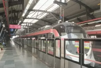 Passengers in Delhi Metro limited to 200 per 8-coach train